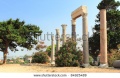 Ancient-roman-columns-byblos.jpg