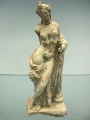 450px-Crotone Museo Archeologico Statuina Femminile.jpg